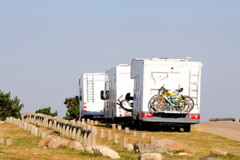 travel-trailer-vs.-a-motor-home